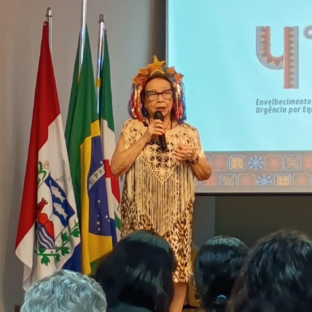 A cantora alagoana Madalena Oliveira brilhou no palco da XXVI Convenção do Distrito Múltiplo LA