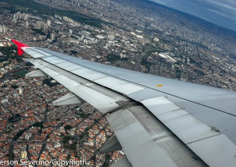 Passagens aéreas continuam sendo principal entrave para o turismo