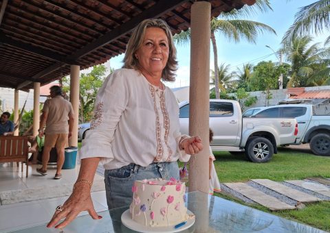 B-day de Roseane em almoço intimista