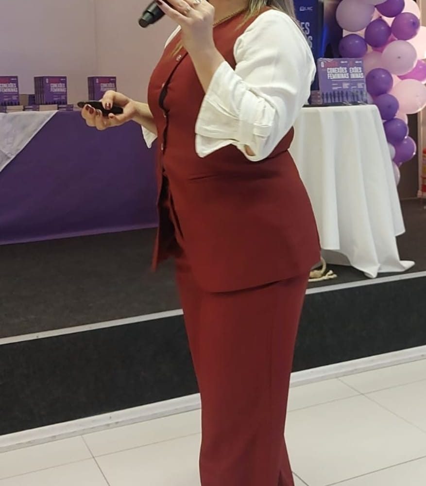 Dra Luciane a Sippert realiza evento para mulheres e encanta a todas com a palestra A força das conexões na vida e nos negócios em Três Passos