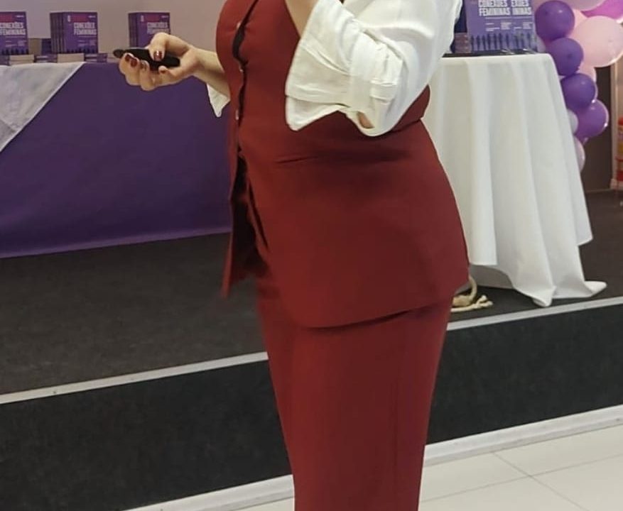 Dra Luciane a Sippert realiza evento para mulheres e encanta a todas com a palestra A força das conexões na vida e nos negócios em Três Passos