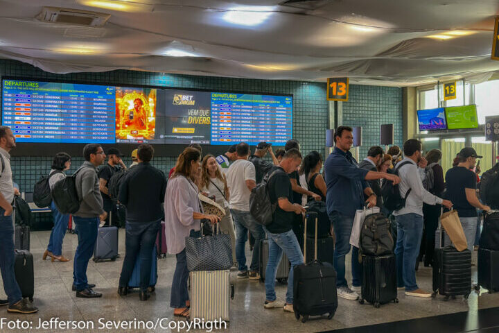 Pagamos por passagens, bagagens despachadas, escolha de assentos, wifi e até lanchinhos