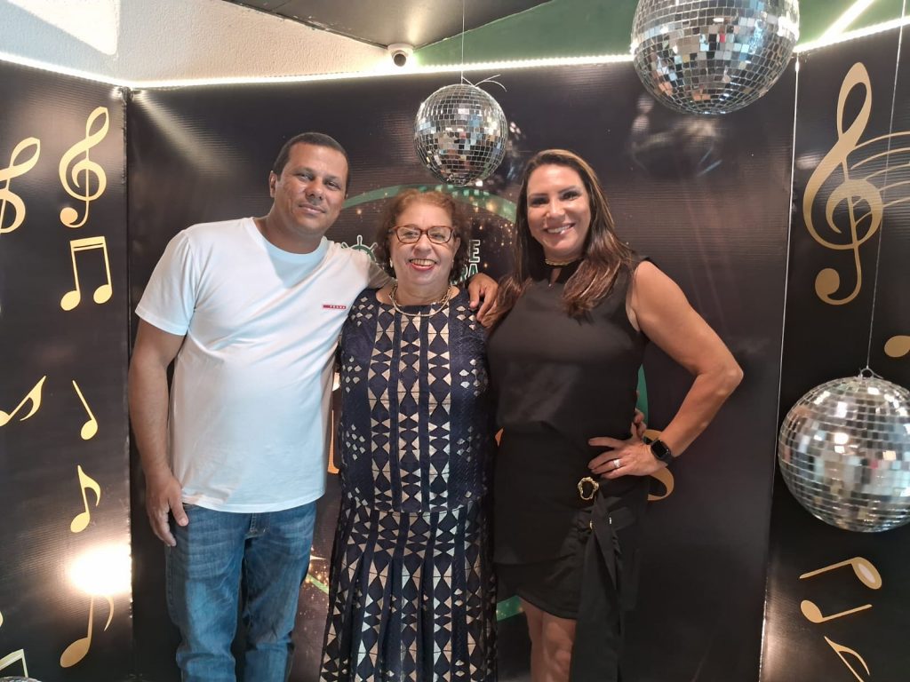 Iate Clube Pajussara revive o glamour no Baile Anos Dourados