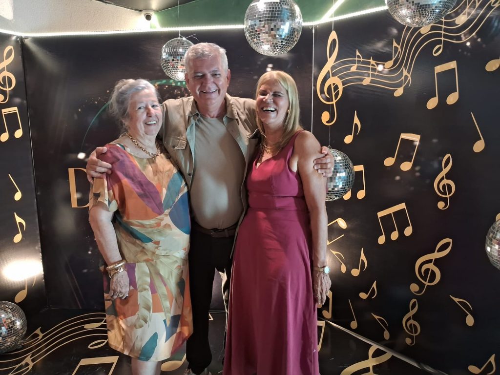 Iate Clube Pajussara revive o glamour no Baile Anos Dourados