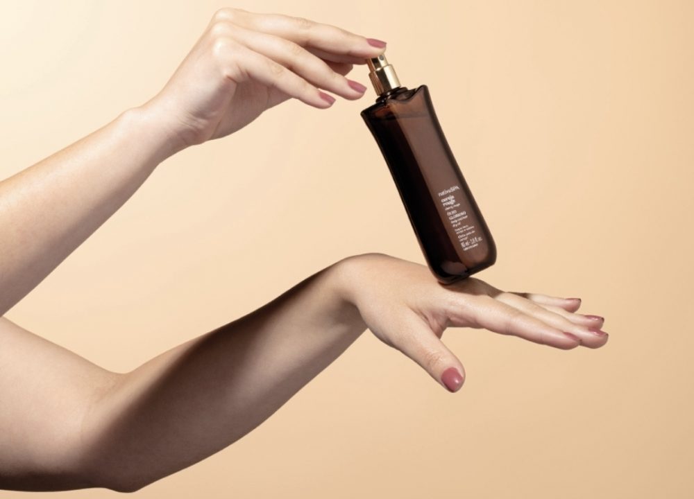 Com nova fórmula, Óleos Gloriosos de Nativa SPA reforçam a alta performance das fragrâncias e mantêm a pele perfumada até depois do banho¹
