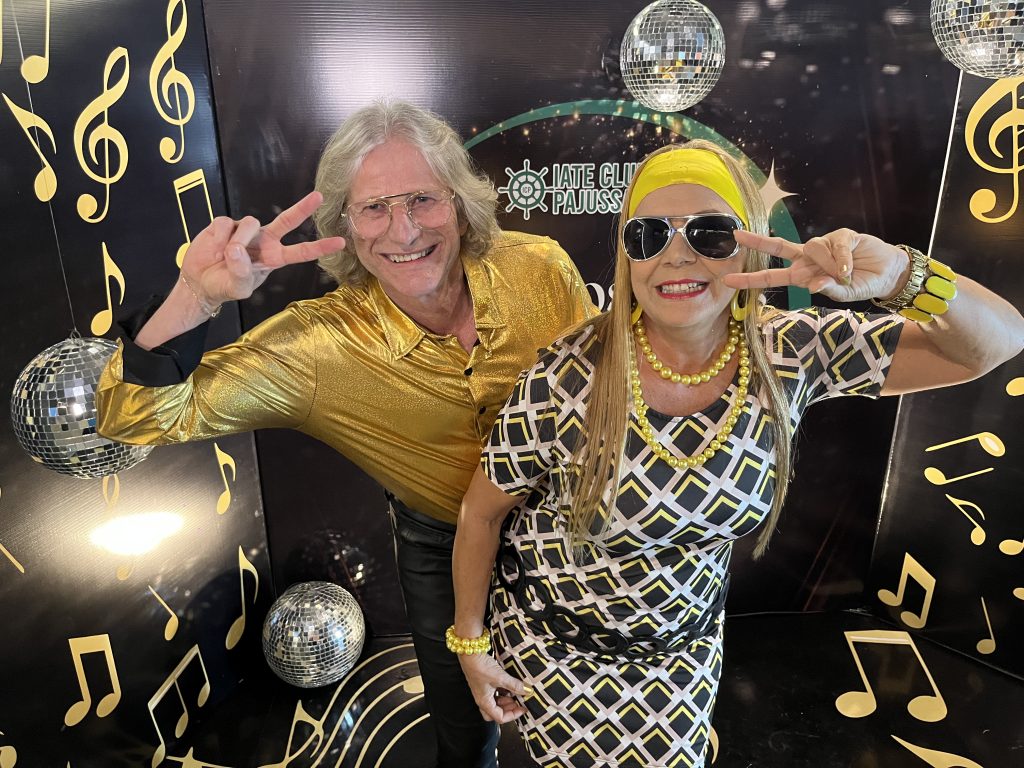 Iate Clube Pajussara revive o glamour no Baile Anos Dourados
