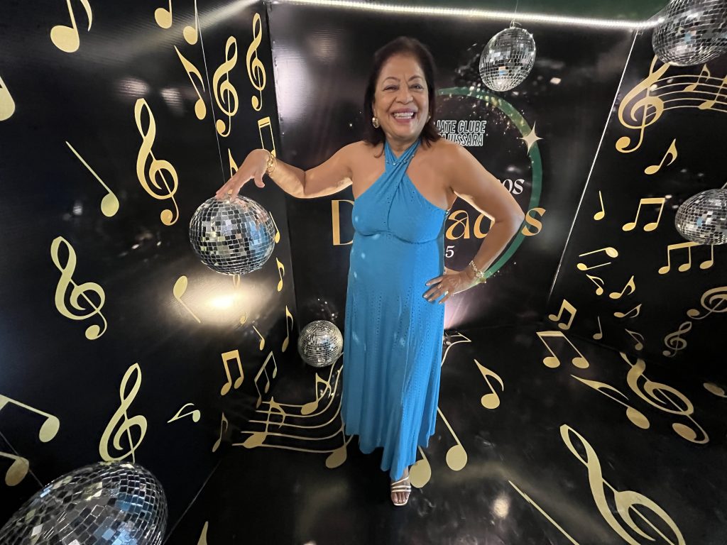 Iate Clube Pajussara revive o glamour no Baile Anos Dourados