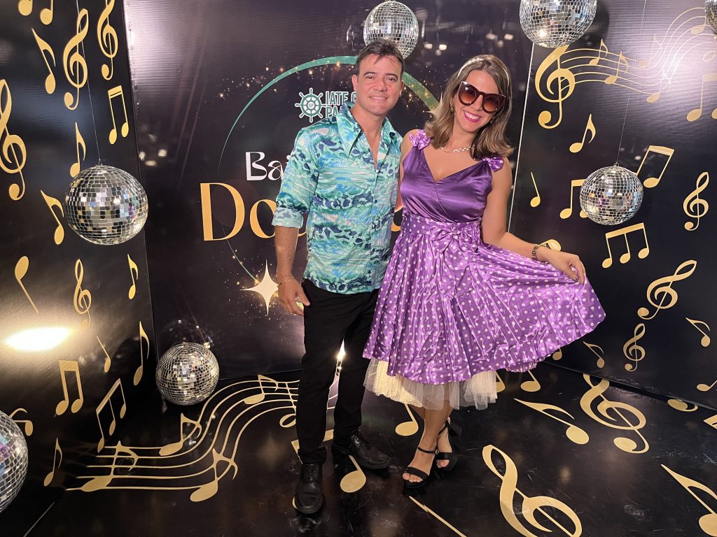 Iate Clube Pajussara revive o glamour no Baile Anos Dourados