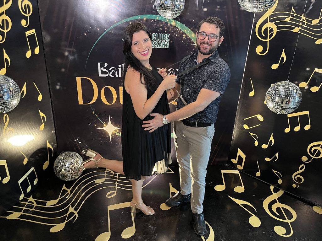 Iate Clube Pajussara revive o glamour no Baile Anos Dourados