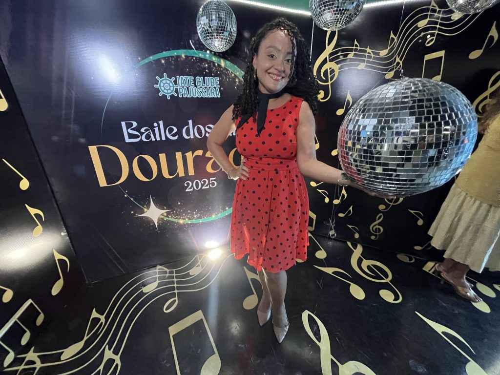 Iate Clube Pajussara revive o glamour no Baile Anos Dourados