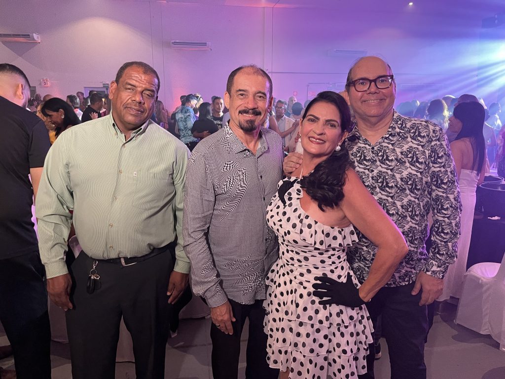 Iate Clube Pajussara revive o glamour no Baile Anos Dourados