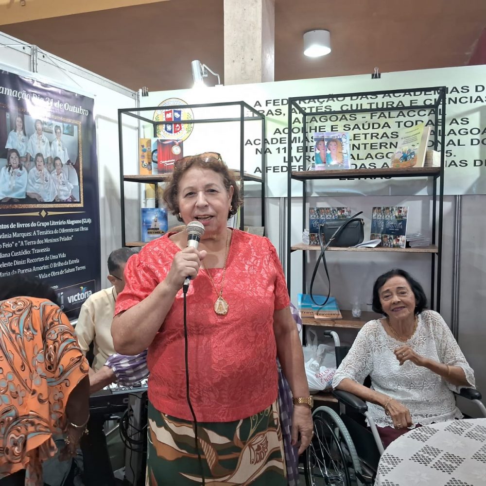 Grupo Literário Alagoano brilha na Bienal do Livro com cinco lançamentos de sucesso