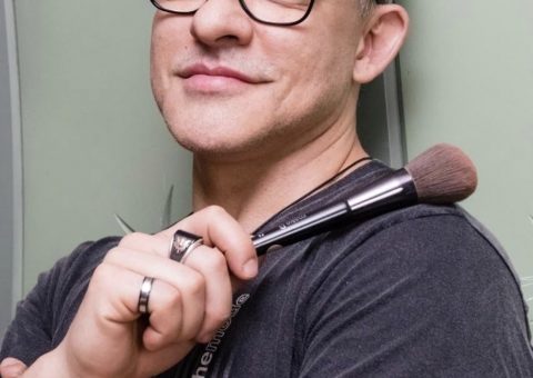 Make de Carnaval: Dicas para fazer a maquiagem resistir durante a folia