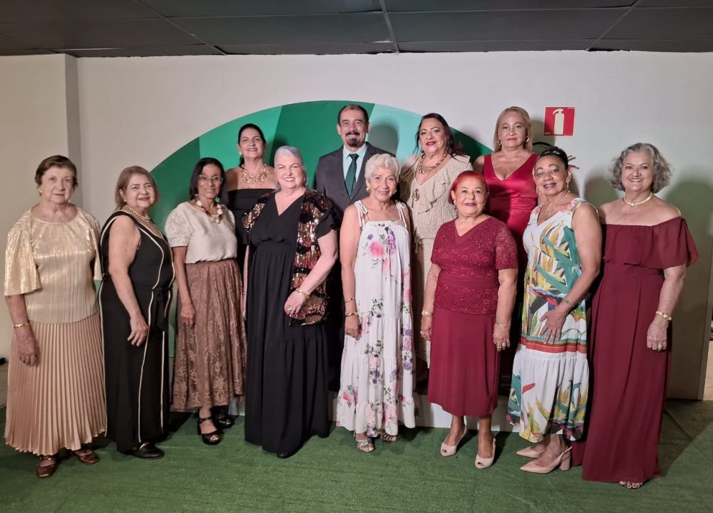 Noite de brilho e tradição marca os 74 anos do Iate Clube Pajussara